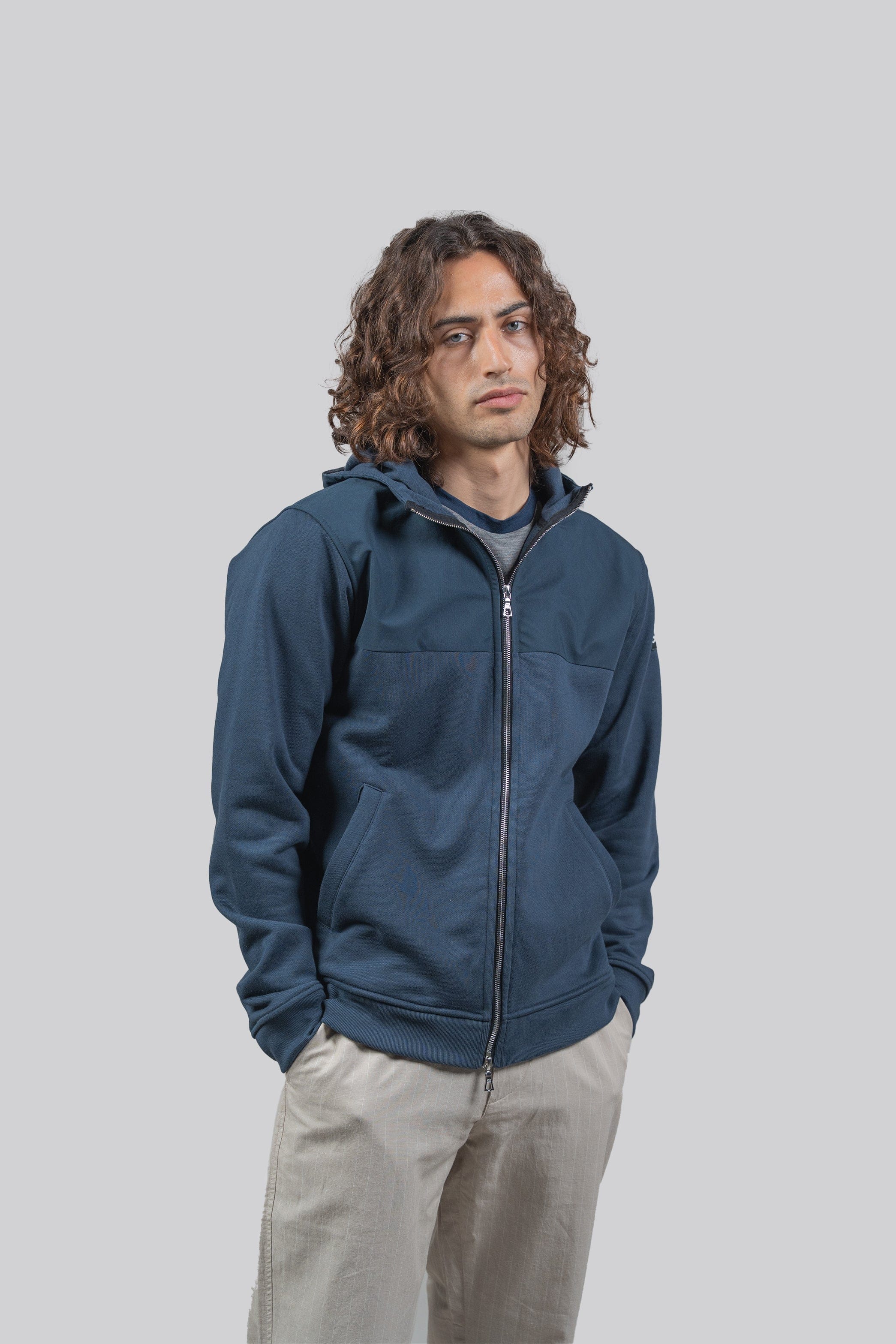 Ventile hooded travel jacket 360