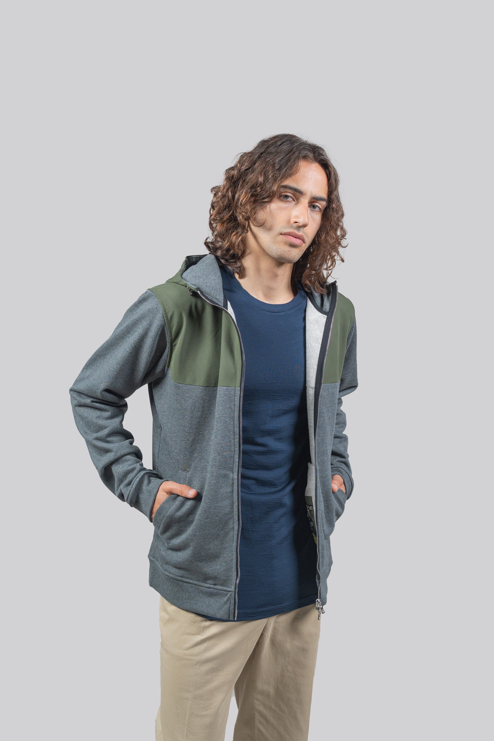 Ventile hooded travel jacket 360