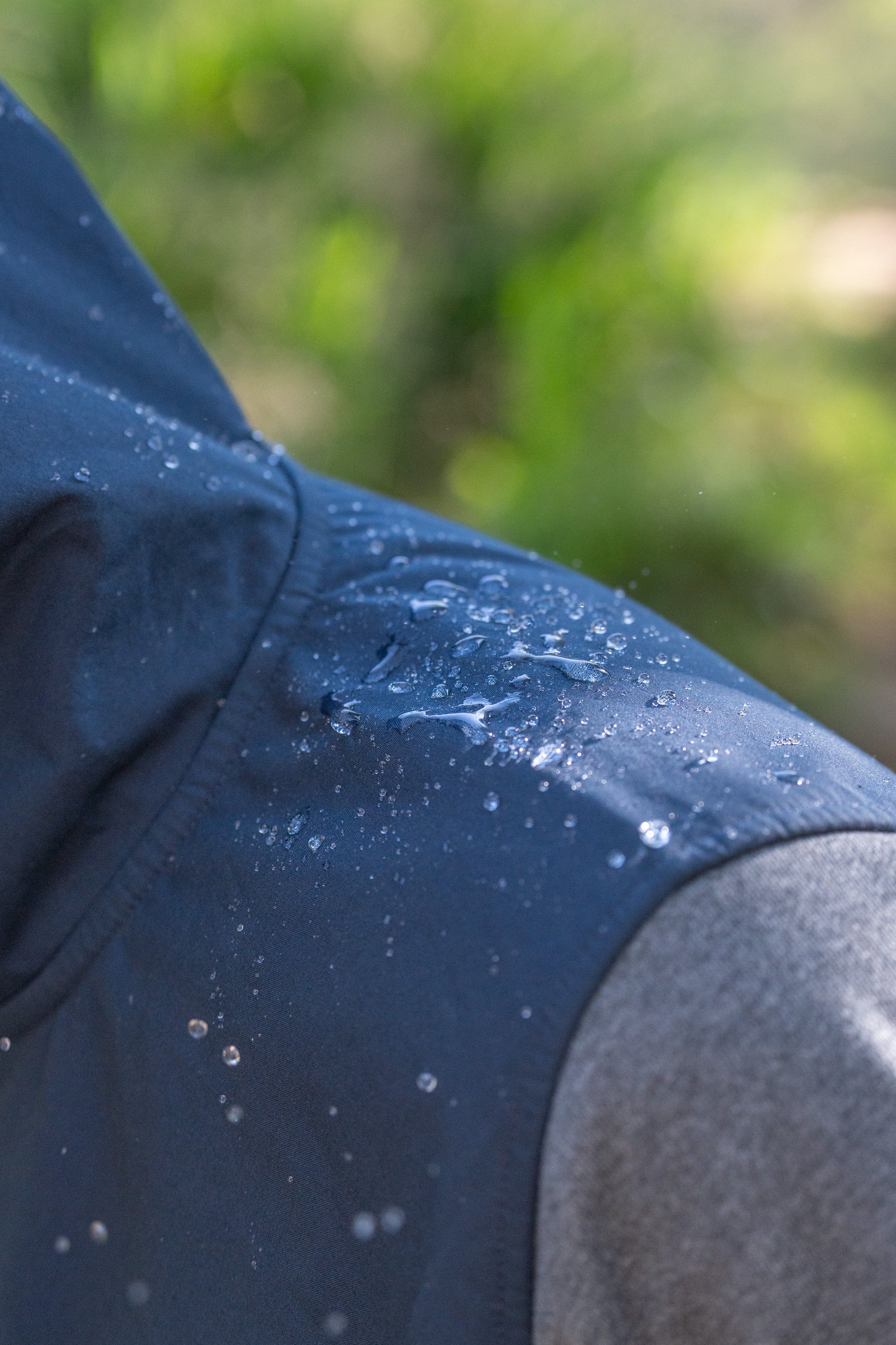 Ventile hooded travel jacket 360